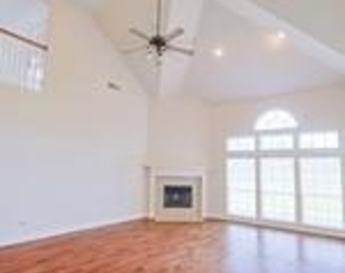 10019 Heron Meadows Drive - Photo Thumbnail 5