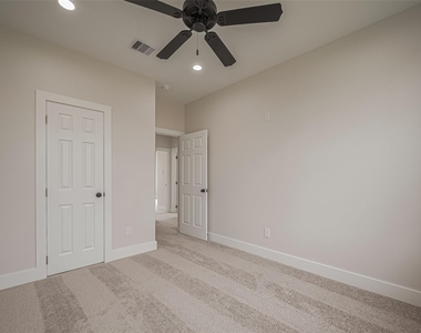 918 Saint Clair Street - Photo Thumbnail 29