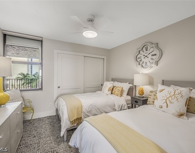 10562 Gulf Shore Drive - Photo Thumbnail 5