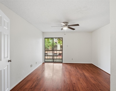 10110 Forum West Dr - Photo Thumbnail 9