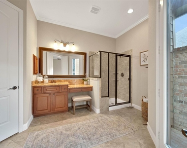 9422 Pecos Pass Court - Photo Thumbnail 17