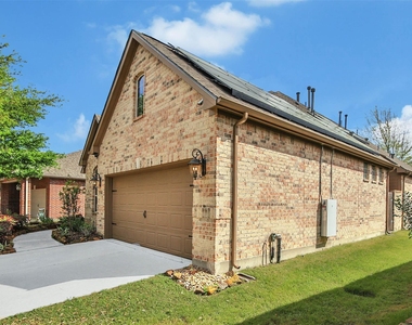 9422 Pecos Pass Court - Photo Thumbnail 32