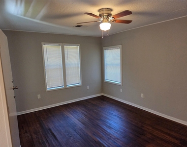 505 Peggy Street - Photo Thumbnail 5