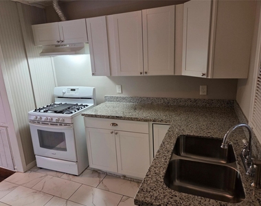 505 Peggy Street - Photo Thumbnail 4