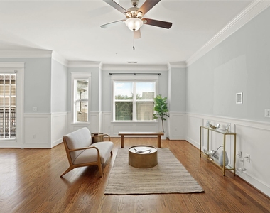 2802 Morrison Street - Photo Thumbnail 2
