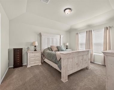 12707 Gabrial Drive - Photo Thumbnail 8