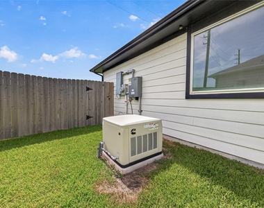 12707 Gabrial Drive - Photo Thumbnail 24