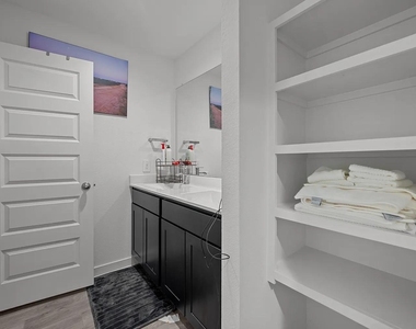 2720 Willow Gulch Way - Photo Thumbnail 30