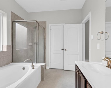 1510 Bella Garden Court - Photo Thumbnail 13