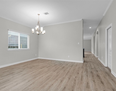 1510 Bella Garden Court - Photo Thumbnail 2