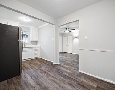 2202 Park Street - Photo Thumbnail 4