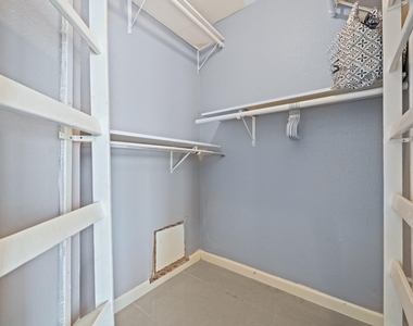 8629 Kinghaven Street - Photo Thumbnail 25
