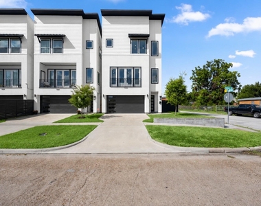 3022 Holman Street - Photo Thumbnail 1