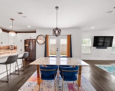 209 Blueberry Street - Photo Thumbnail 9