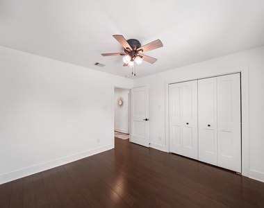 209 Blueberry Street - Photo Thumbnail 24