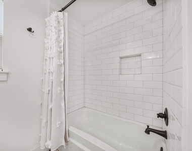 209 Blueberry Street - Photo Thumbnail 26