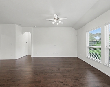 21327 Somerset Shores Crossing - Photo Thumbnail 9