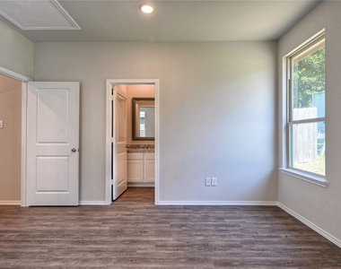 11416 Underwood Street - Photo Thumbnail 17