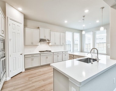 8211 Chartres Wind Drive - Photo Thumbnail 10