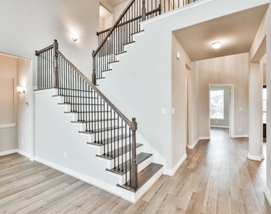 8211 Chartres Wind Drive - Photo Thumbnail 3