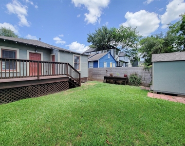 802 E 39th - Photo Thumbnail 40