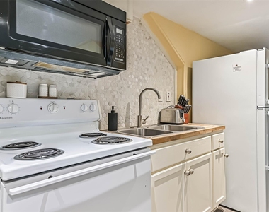 2914 Avenue K - Photo Thumbnail 10