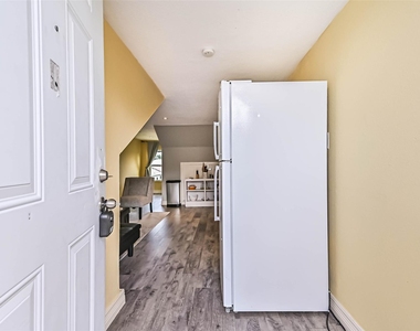 2914 Avenue K - Photo Thumbnail 3