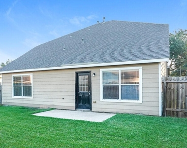 8223 Wainwright Way - Photo Thumbnail 14