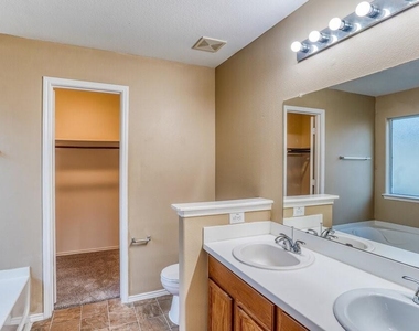 8223 Wainwright Way - Photo Thumbnail 8