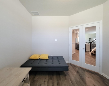 24822 Adami Veduta Court - Photo Thumbnail 8