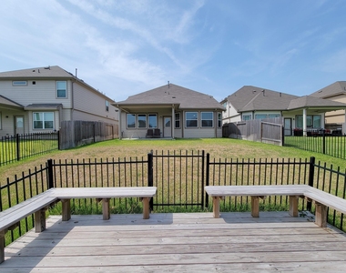 24822 Adami Veduta Court - Photo Thumbnail 36