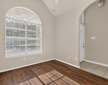 8503 Raybluff Lane - Photo Thumbnail 6