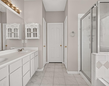 8503 Raybluff Lane - Photo Thumbnail 34