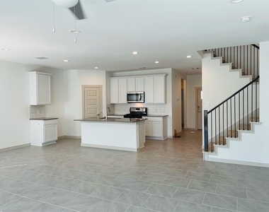 28935 Yukon River Court - Photo Thumbnail 3