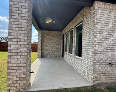 7129 Carriage Light Drive - Photo Thumbnail 32