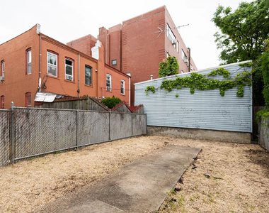 291 Wyckoff Avenue - Photo Thumbnail 12
