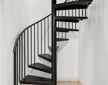 291 Wyckoff Avenue - Photo Thumbnail 11