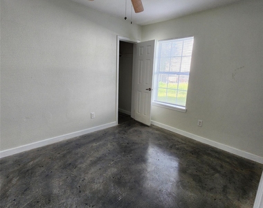 4710 Pelican Street - Photo Thumbnail 10