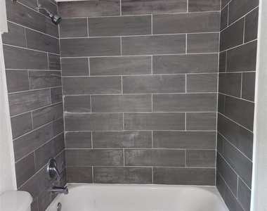 4710 Pelican Street - Photo Thumbnail 13