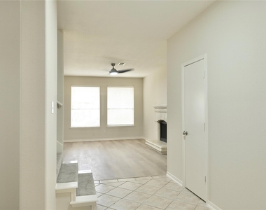 23902 Spring Way Drive - Photo Thumbnail 4
