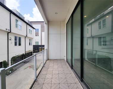 9 N St Charles Street - Photo Thumbnail 7
