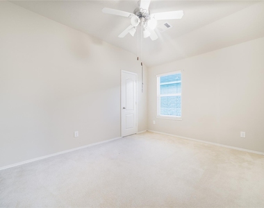 1315 Squire Drive - Photo Thumbnail 12