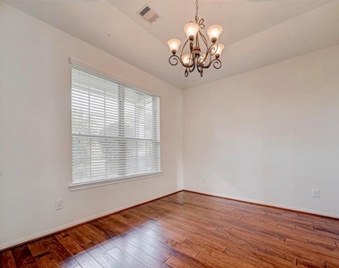 11 Sagamore Ridge Place - Photo Thumbnail 6