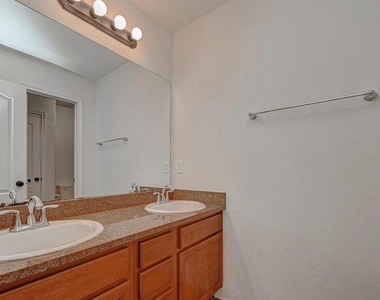 11 Sagamore Ridge Place - Photo Thumbnail 22