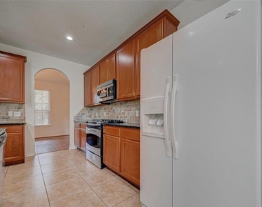 11 Sagamore Ridge Place - Photo Thumbnail 13