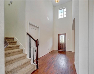 11 Sagamore Ridge Place - Photo Thumbnail 7