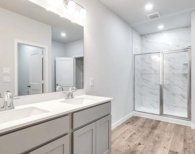 27327 Blue Pool Drive - Photo Thumbnail 15