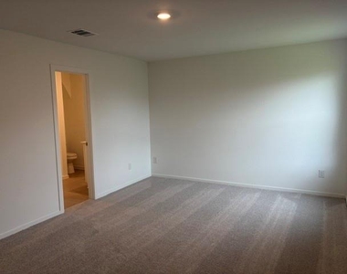 3020 Huntersville Drive - Photo Thumbnail 11