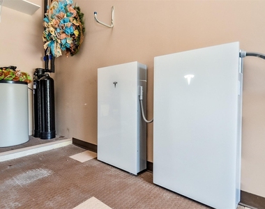 2239 Monarch Terrace Drive - Photo Thumbnail 32