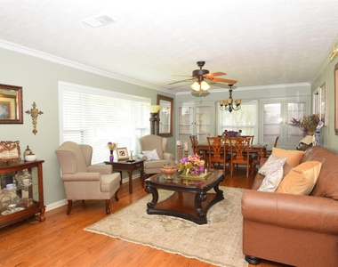 1954 Heights Drive - Photo Thumbnail 5